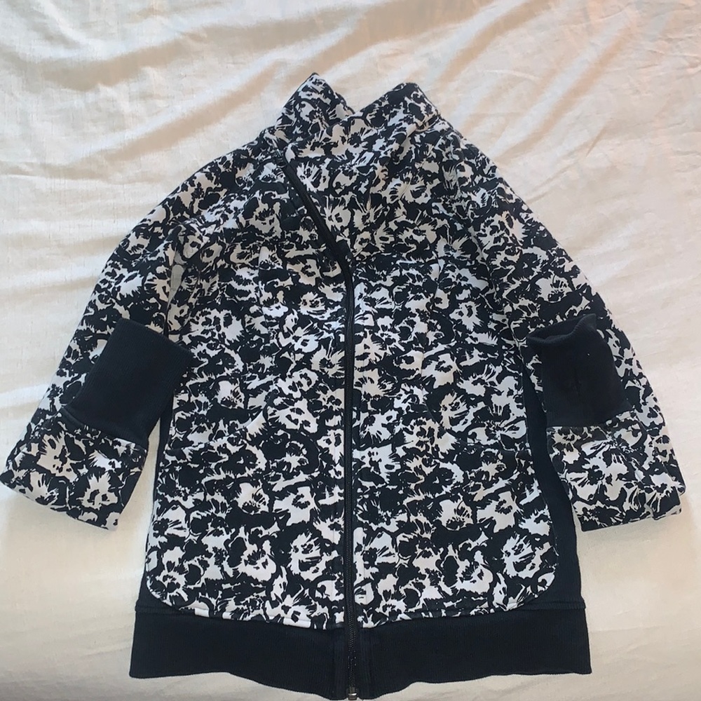 Black & White Lulu Lemon zip up